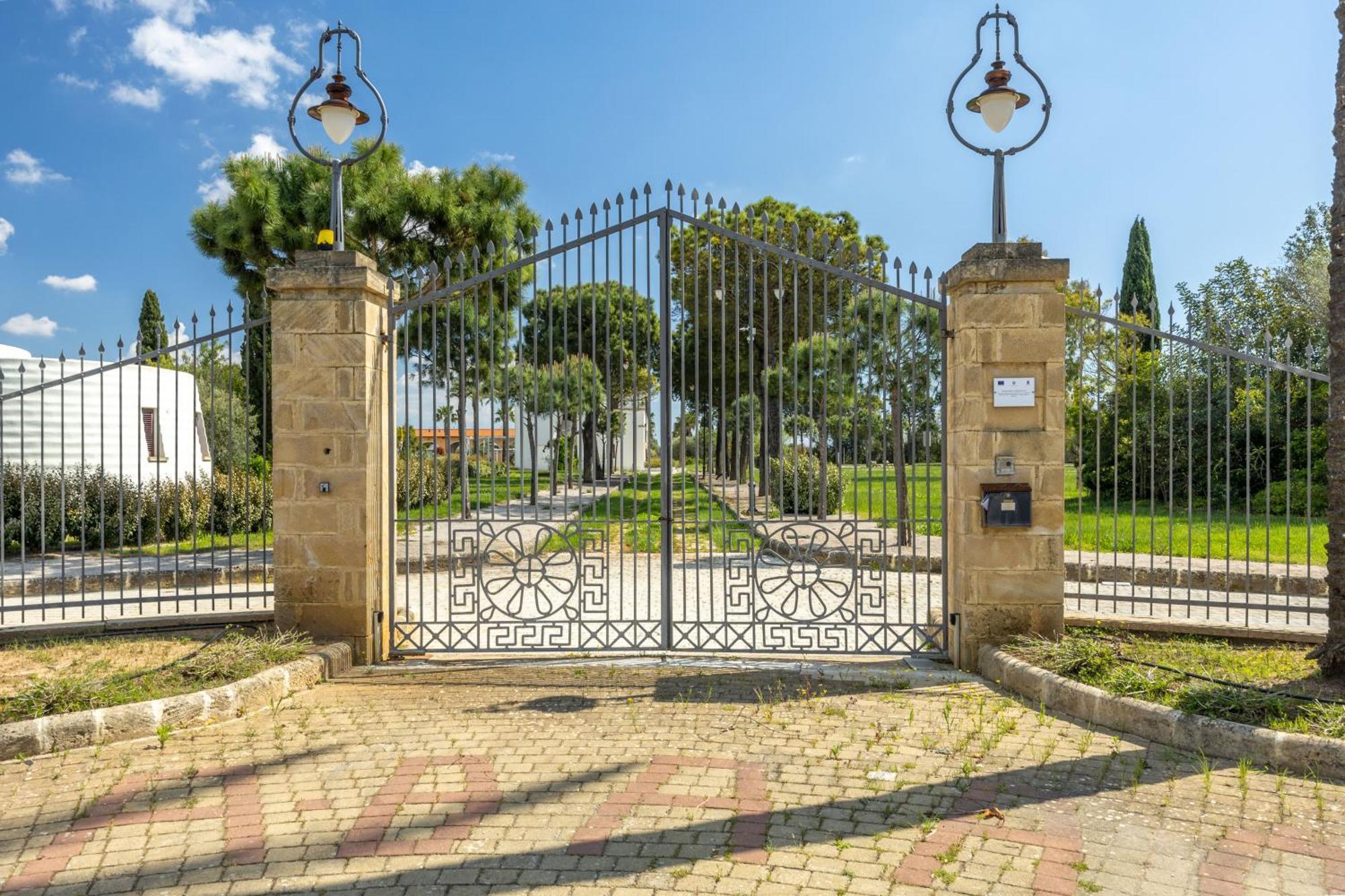 Hotiday Room Collection - Gallipoli Masseria Exterior photo